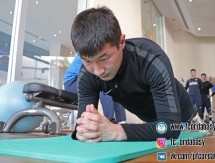 Фоторепортаж с тренировки «Ордабасы» в тренажерном зале на УТС 