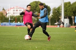 Фоторепортаж с тренировки «Кайрата» на УТС в Турции