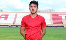 «Иртыш» просматривает молодого футболиста «Алтая»