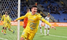 Клуб российской Премьер-Лиги пока не может заявить новичка из сборной Казахстана
