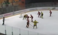 Видеообзор матча ВХЛ «Ермак» — «Сарыарка» 3:1