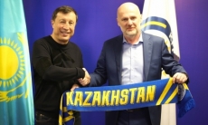 Официально представлен новый главный тренер сборной Казахстана