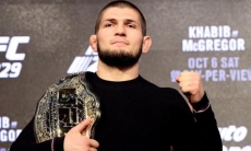 Нурмагомедов может лишиться титула UFC после дисквалификации за драку на «нефартовой» арене Головкина