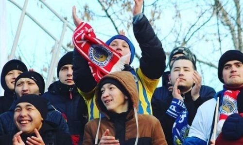 «Это просто издевательство». Болельщики футбола СКО просят акима снять Григория Лория и Али Алиева
