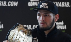 Нурмагомедов назвал дату и соперника по титульному бою после победы над Макгрегором на «нефартовой» арене Головкина