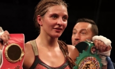 Видео боя с быстрым нокаутом от родившейся в Казахстане чемпионки мира