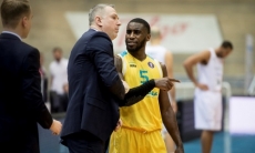 «Мы среди лидеров Лиги». Наставник «Астаны» отметил проблему с травмированными игроками