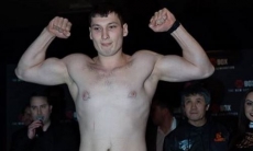 У казахстанского супертяжеловеса сорвался дебютный бой в США