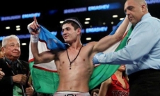 «Замена Головкина» из Узбекистана победил американца с помощью судей