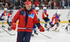 Вячеслав Фетисов сделает вбрасывание шайбы на матче «Барыса» в КХЛ