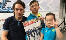 «Барыс» провел рекордную автограф сессию перед плей-офф КХЛ