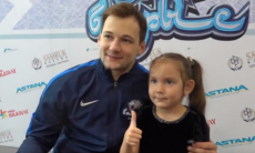 Видео автограф-сессии игроков «Барыса»