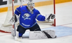 «Мы так долго к этому стремились». Вратарь «Барыса» оценил победу над «Торпедо» и готовность ко второму матчу