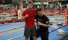 Казахстанский чемпион WBC начал подготовку к следующему бою с тренером Головкина