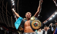 Головкину сообщили неутешительные новости о дате третьего боя с «Канело»