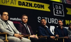 «Как бы безумно не звучало». «Канело» подыскали очередной мегафайт без Головкина