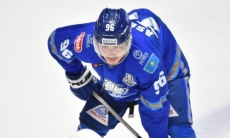 «Эмоции зашкаливают». Форвард «Барыса» поделился настроем на пятый матч с «Торпедо»