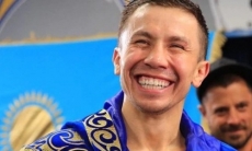 «С идиотами трудно работать». Сондерс посмеялся над убежавшим от Головкина боксером