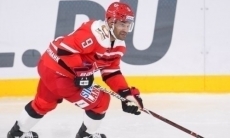 Команда игрока сборной Казахстана сравняла счет в серии плей-офф КХЛ с «Салаватом Юлаевым» 