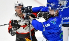 Прямая трансляция третьего матча «Барыса» с «Авангардом» в плей-офф КХЛ