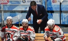 Команда игрока сборной Казахстана проиграла в матче плей-офф КХЛ