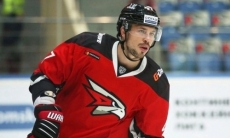 «Для нас важен каждый игрок». Защитник «Авангарда» сетует на обилие травм в серии с «Барысом»