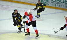 В матче плей-офф ВХЛ «Сарыарка» — «Нефтяник» — нет фаворита