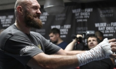 Фьюри вместо реванша с Уайлдером сразится с небитым немцем в весе Дычко