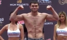 Казахстанские нокаутеры показали видео взвешивания перед поединками в Голливуде