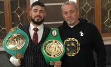 Казахстанский чемпион WBC получил травму и выбыл на неопределенный срок