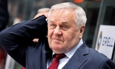 Клуб КХЛ не имеет права подписать новый контракт с экс-тренером сборной Казахстана