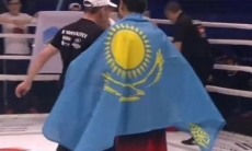 Казахстанский боец за 52 секунды отправил грузина в тяжелый нокаут в Алматы