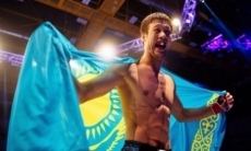 Казахстанский боец Рахмонов нокаутировал россиянина и стал чемпионом M-1 Challenge