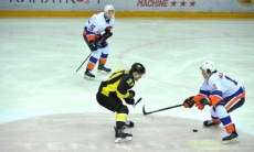 Букмекеры не определили победителя третьего матча плей-офф ВХЛ «Сарыарка» — «СКА-Нева»