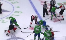 «Авангард» после «рубилова» с «Барысом» устроил побоище с дракой и 107 минутами штрафа