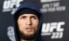 «Он обязан Макгрегору». Нурмагомедова обвинили в отсутствии зрелищности после победы на «нефартовой» арене Головкина