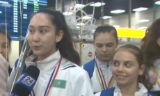 «Мы безумно счастливы». Казахстанские гимнастки вернулись с наградами из Сингапура 
