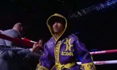 Ломаченко вышел на ринг под коронную песню Головкина