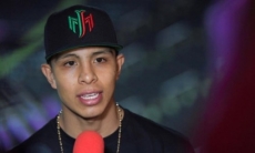 «Встанет в один ряд с Головкиным». Промоутер чемпиона мира озвучил его планы