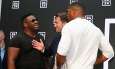 Соперник Джошуа по дебюту в США провалил допинг-тест перед боем в весе Дычко