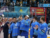 Фоторепортаж с награждения сборной Казахстана на чемпионате мира-2019