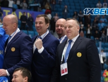 Фоторепортаж с награждения сборной Казахстана на чемпионате мира-2019