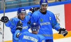 Казахстан после первого периода обыгрывает одного из главных конкурентов за путевку в элиту