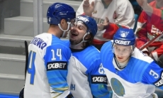 Сборная Казахстана после второго периода разгромно обыгрывает одного из главных конкурентов за путевку в элиту на ЧМ-2019