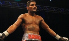 Вызывавшийся на бой с Головкиным призер ОИ-2012 проиграл титульный поединок