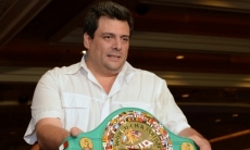 «Друг Головкина» из WBC решил просто так подарить Ломаченко титул чемпиона мира