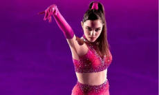 Главная конкурентка Турсынбаевой из России сменила костюм для шоу Fantasy on Ice