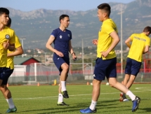 Молодежная сборная Казахстана продолжает подготовку к матчу с Черногорией