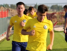 Молодежная сборная Казахстана продолжает подготовку к матчу с Черногорией