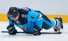 «Будет вредить команде». Трансфер экс-хоккеиста сборной Казахстана в клуб КХЛ считают провальным